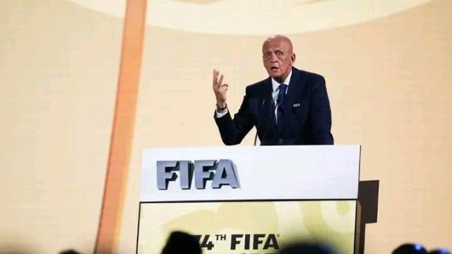 开云下载-VAR平替FVS允许主帅挑战判罚，足球进入鹰眼时代？